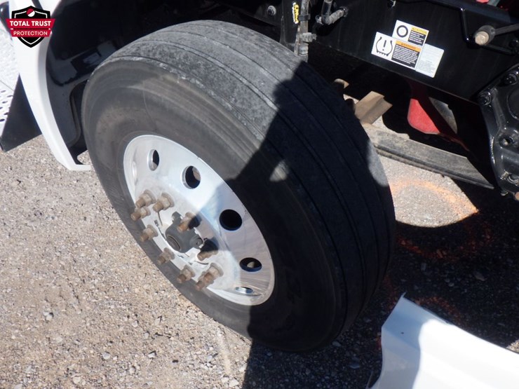 2020-kenworth-t680-image-23