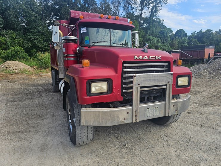 #15804-•-1998-mack-rd688s-dump-truck-image-40