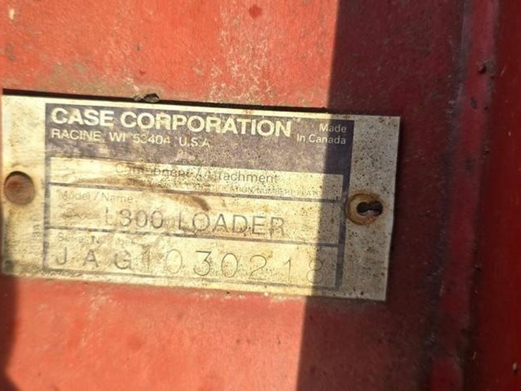 case-ih-l300-image-15