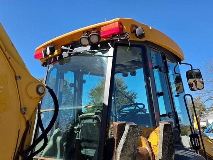 2006-deere-310sg-image-35