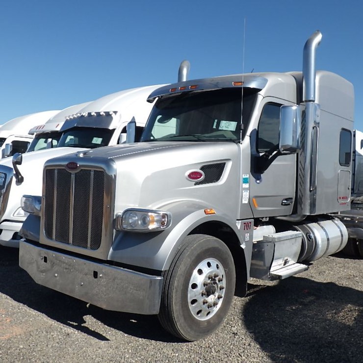 2021 PETERBILT 567
