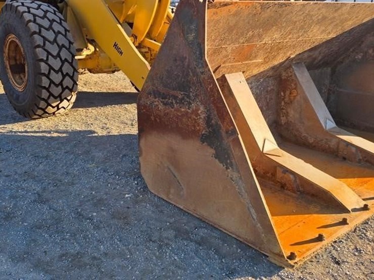 2015-caterpillar-938m-image-55