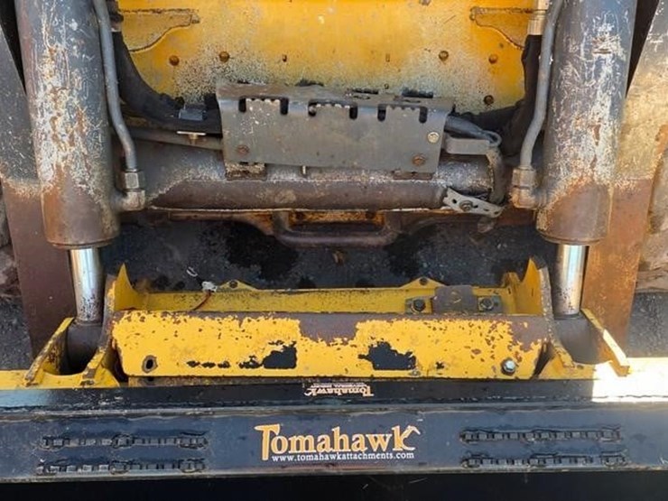 2018-deere-331g-image-37