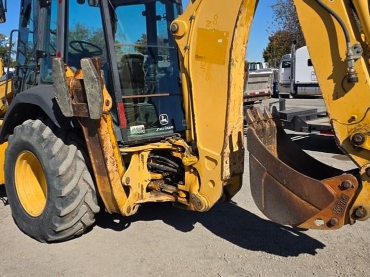 2006-deere-310sg-image-24