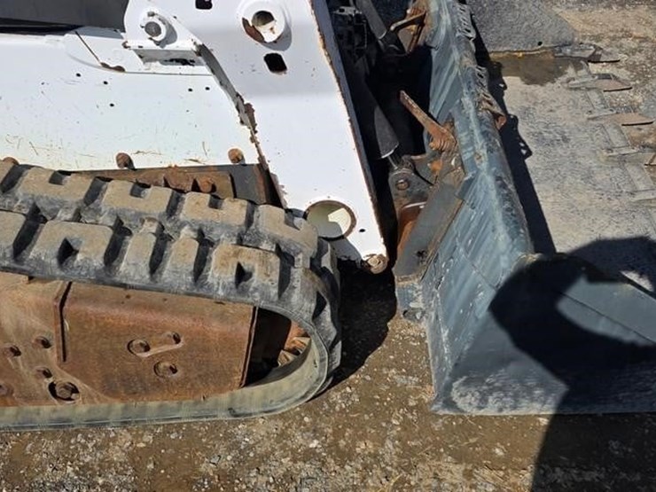 2016-bobcat-t650-image-8