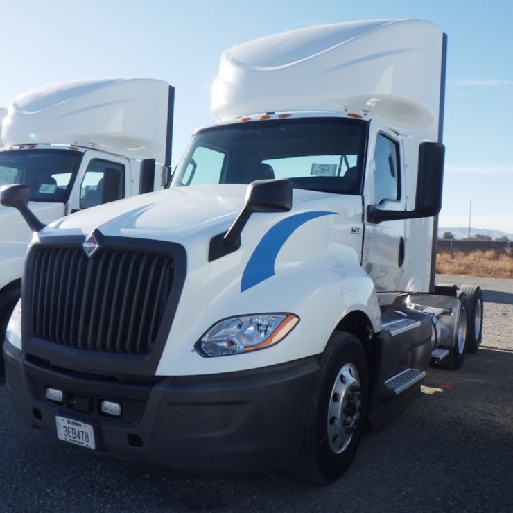 2020 INTERNATIONAL LT