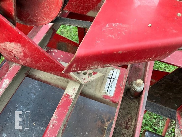 new-holland-hayliner-273-image-15