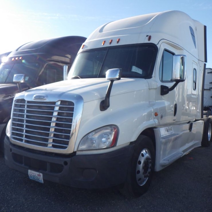 2017 FREIGHTLINER CASCADIA 125 EVOLUTION