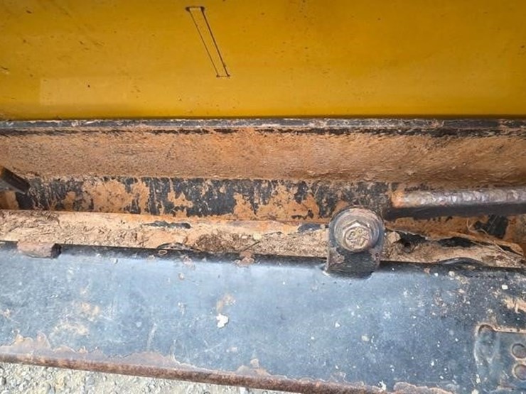 2019-caterpillar-299d2-xhp-image-41