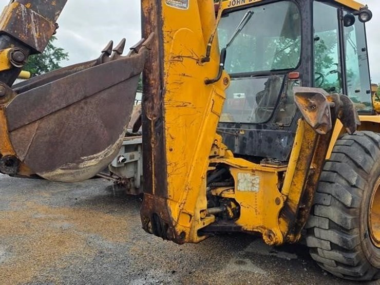 deere-710b-image-23