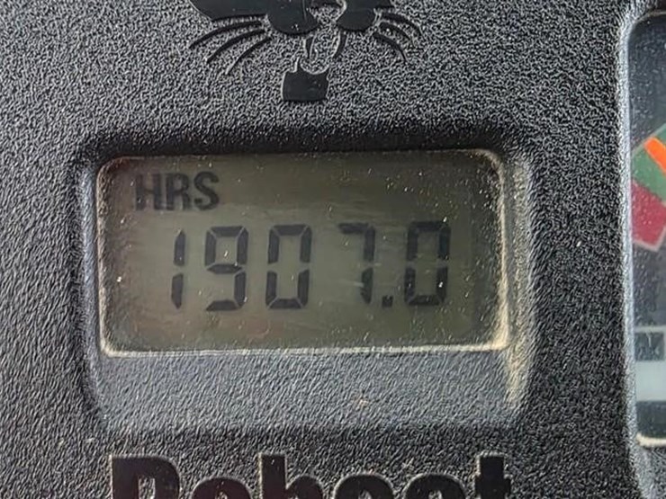 2003-bobcat-toolcat-5600-image-68