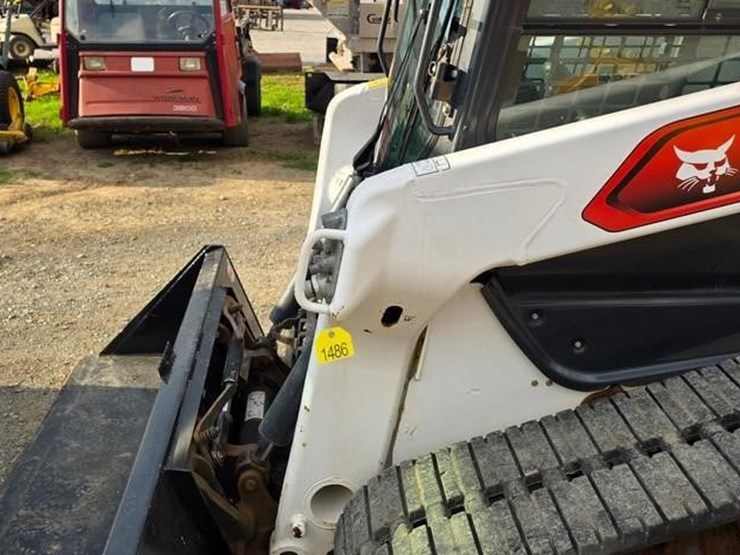 2021-bobcat-t76-image-32