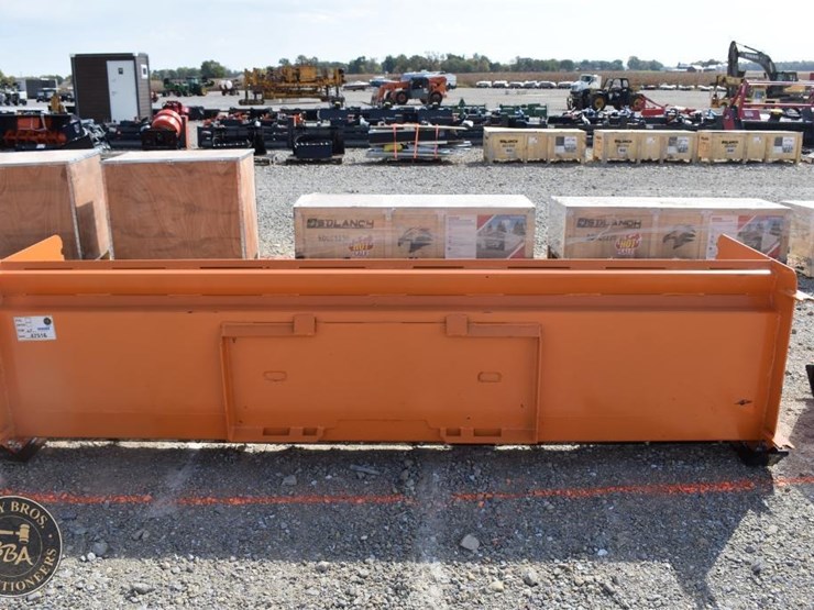 kit-containers-skid-steer-snow-pusher-47516-image-2