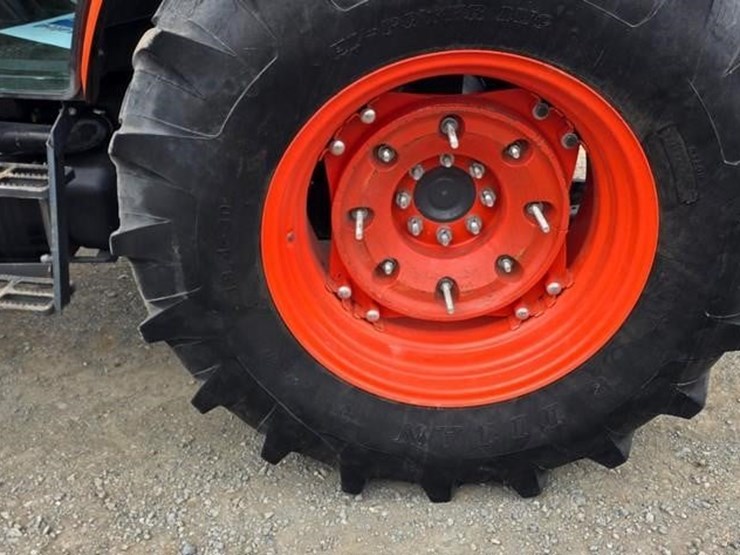 2017-kubota-m5-091d-image-16