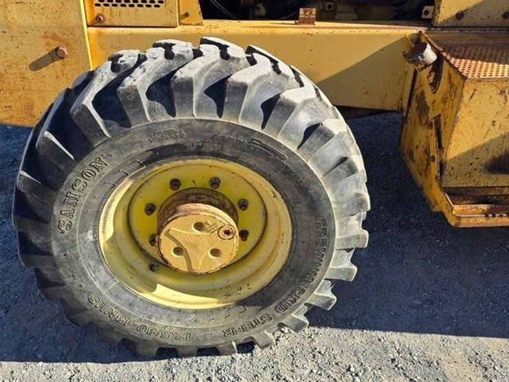 1999-deere-486e-image-25