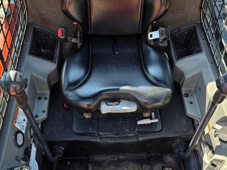 2019-bobcat-t650-image-46