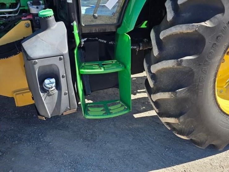 2019-john-deere-5100e-image-35