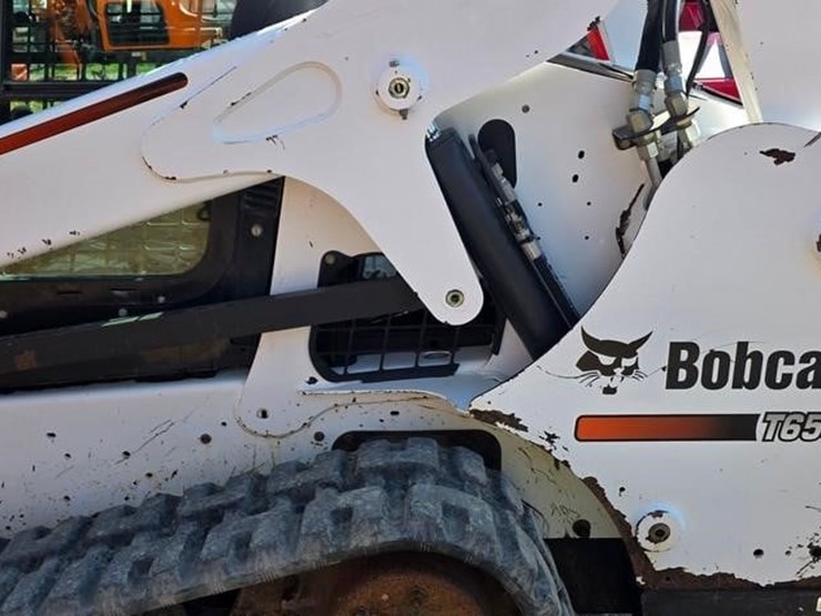 2016-bobcat-t650-image-25