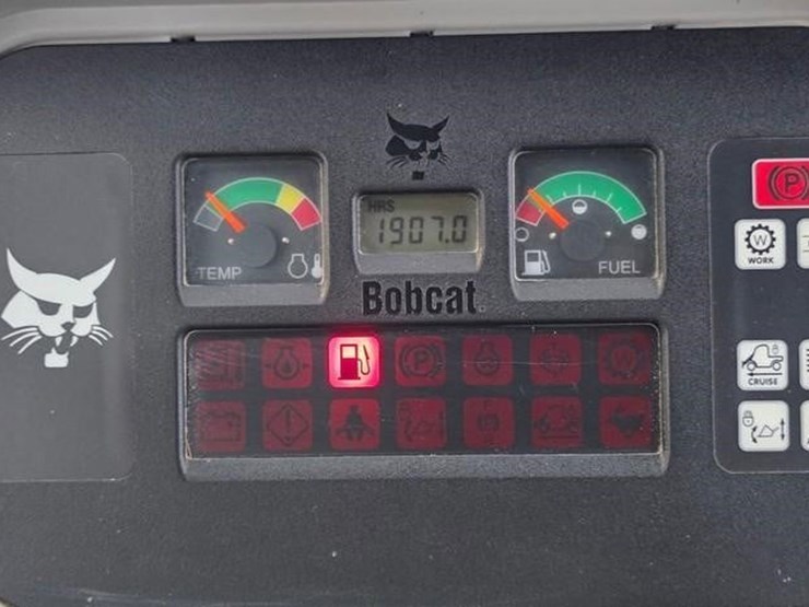 2003-bobcat-toolcat-5600-image-62
