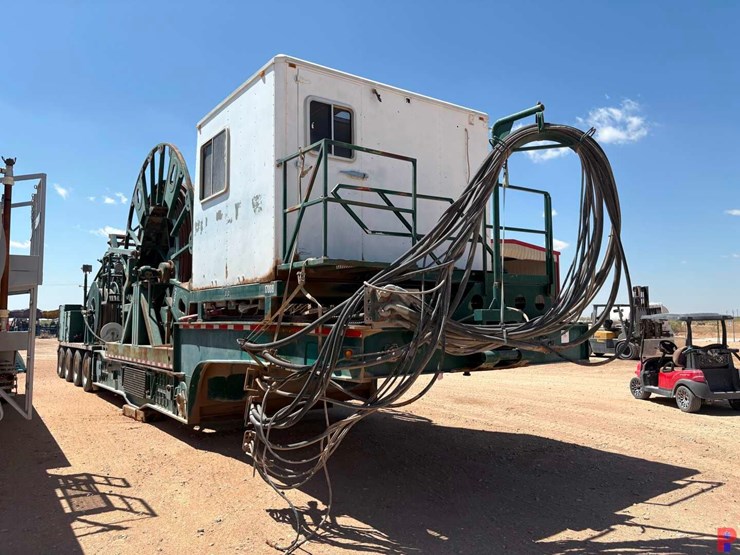 2012-surefire-industries-hydra-rig-hr680-coil-tubing-trailer-image-3