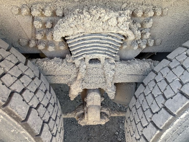 2012-freightliner-m2-t/a-dump-truck-image-21