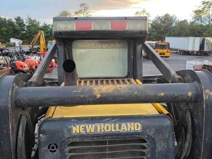 2007-new-holland-l185-image-17