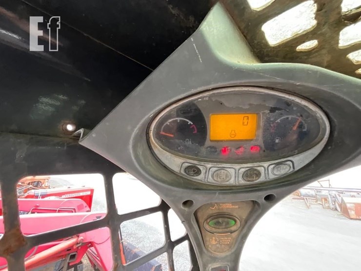 2010-bobcat-t650-image-51