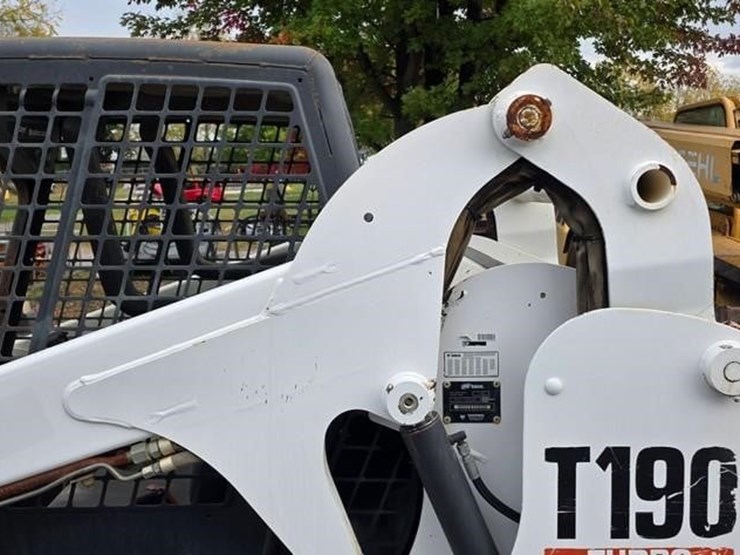 bobcat-t190-image-15