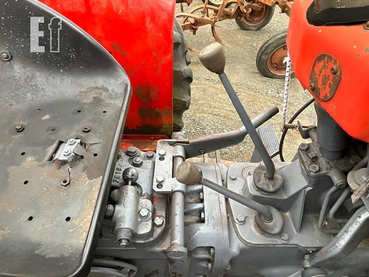 massey-ferguson-240-image-26