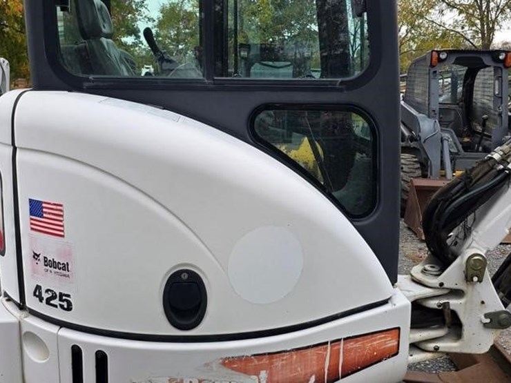 2009-bobcat-425-image-25
