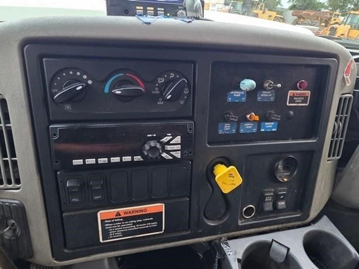 2012-international-workstar-7600-image-78