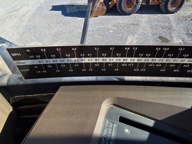 2000-john-deere-9400-image-75