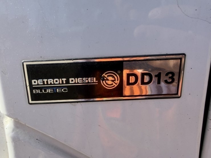2012-freightliner-m2-t/a-dump-truck-image-40