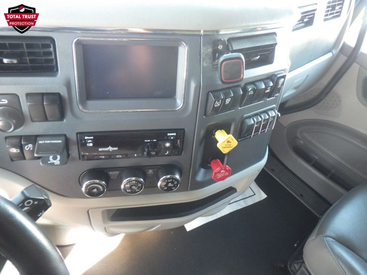 2020-peterbilt-579-image-20