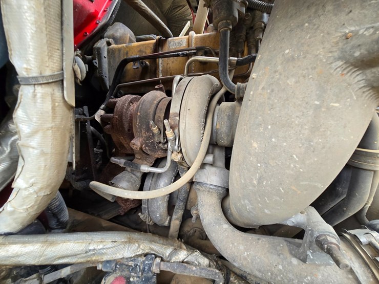 2012-caterpillar-ct660-image-62