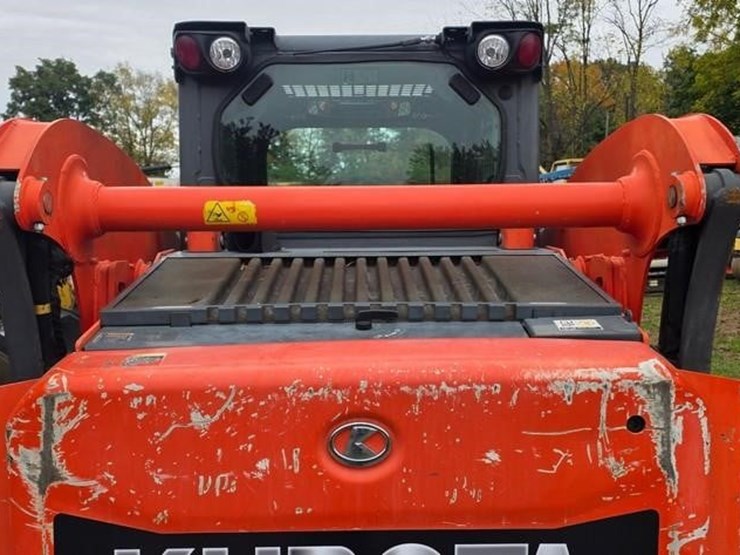 2016-kubota-ssv65-image-20