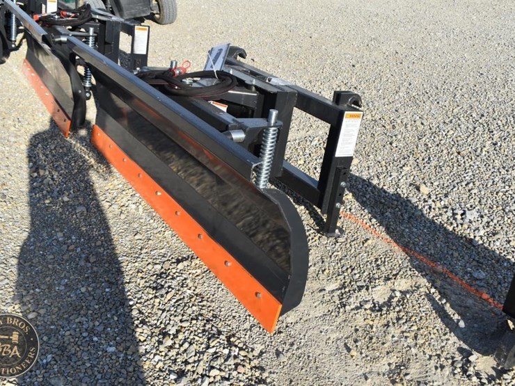 wolverine-snow-pusher-attachment-47484-image-3