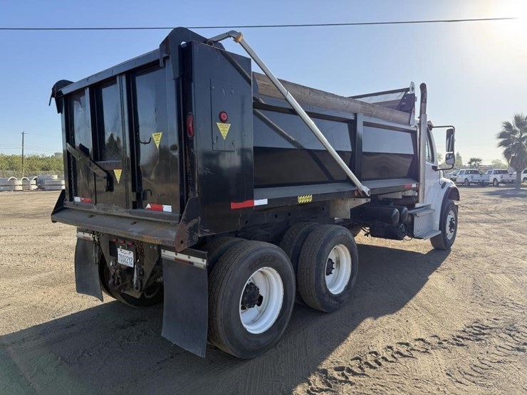 2019-freightliner-m2-dump-truck-image-3