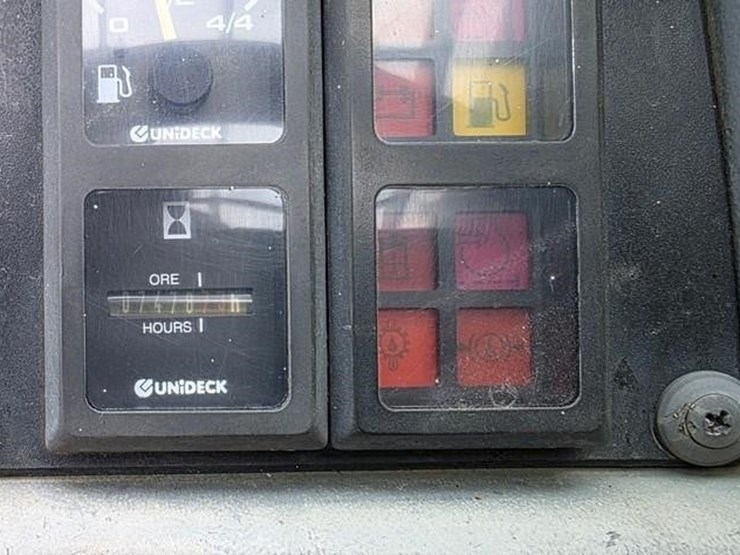 2008-gehl-dl10h55-image-57