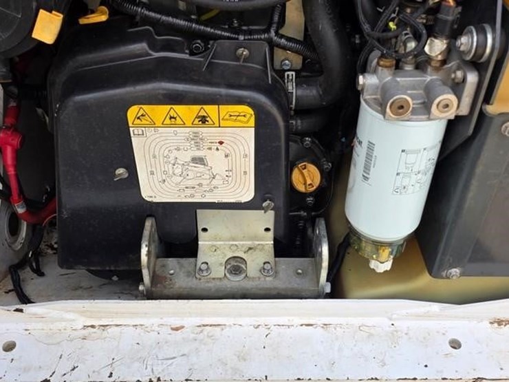2021-bobcat-t76-image-43