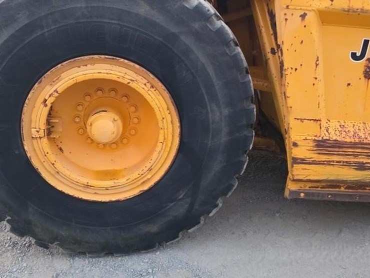 1984-deere-762a-image-25