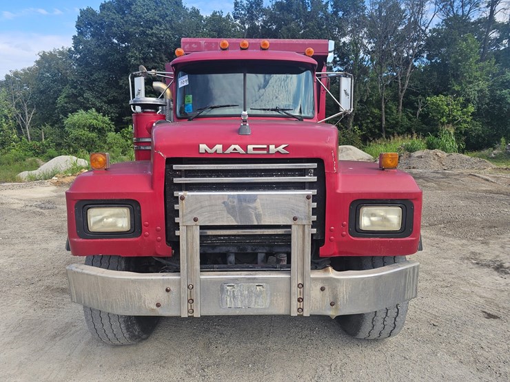 #15804-•-1998-mack-rd688s-dump-truck-image-42