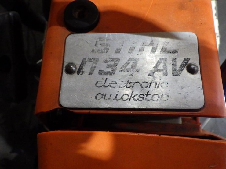 stihl-034dav-chainsaw-28"-bar-image-6