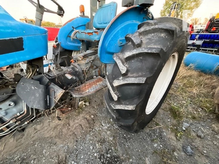 new-holland-3930-image-18