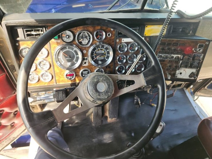1995-kenworth-t800-image-10