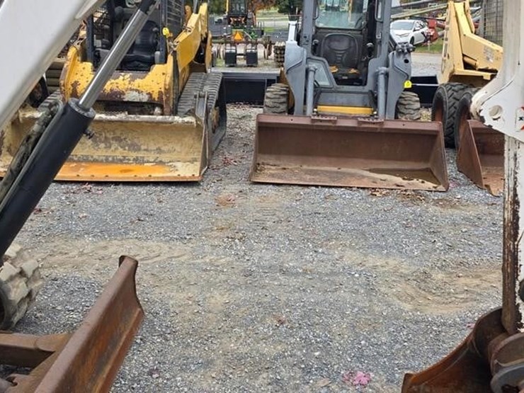 2009-bobcat-425-image-37