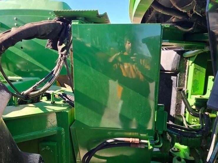 2000-john-deere-9400-image-44