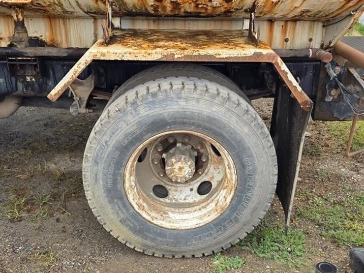 2006-ford-f750-sd-image-14