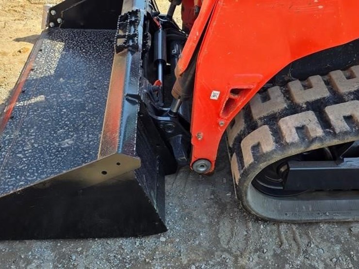 2023-kubota-svl75-3-image-31