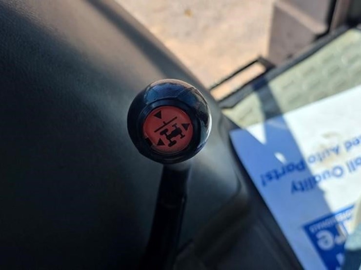 new-holland-tl80a-image-53